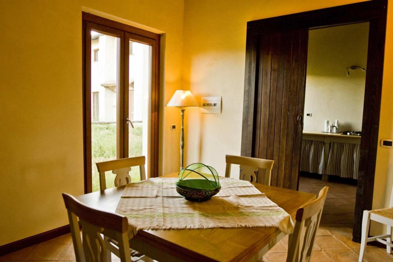 Agriturismo Borgo Serafino Mangone  Ngoại thất bức ảnh